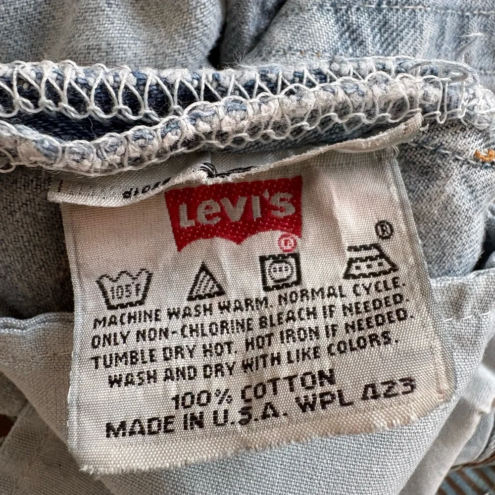 Vintage Levi's Distressed 501s - Picture 7 of 8